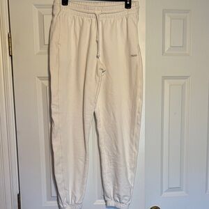 Aritzia TNA White/Cream Joggers